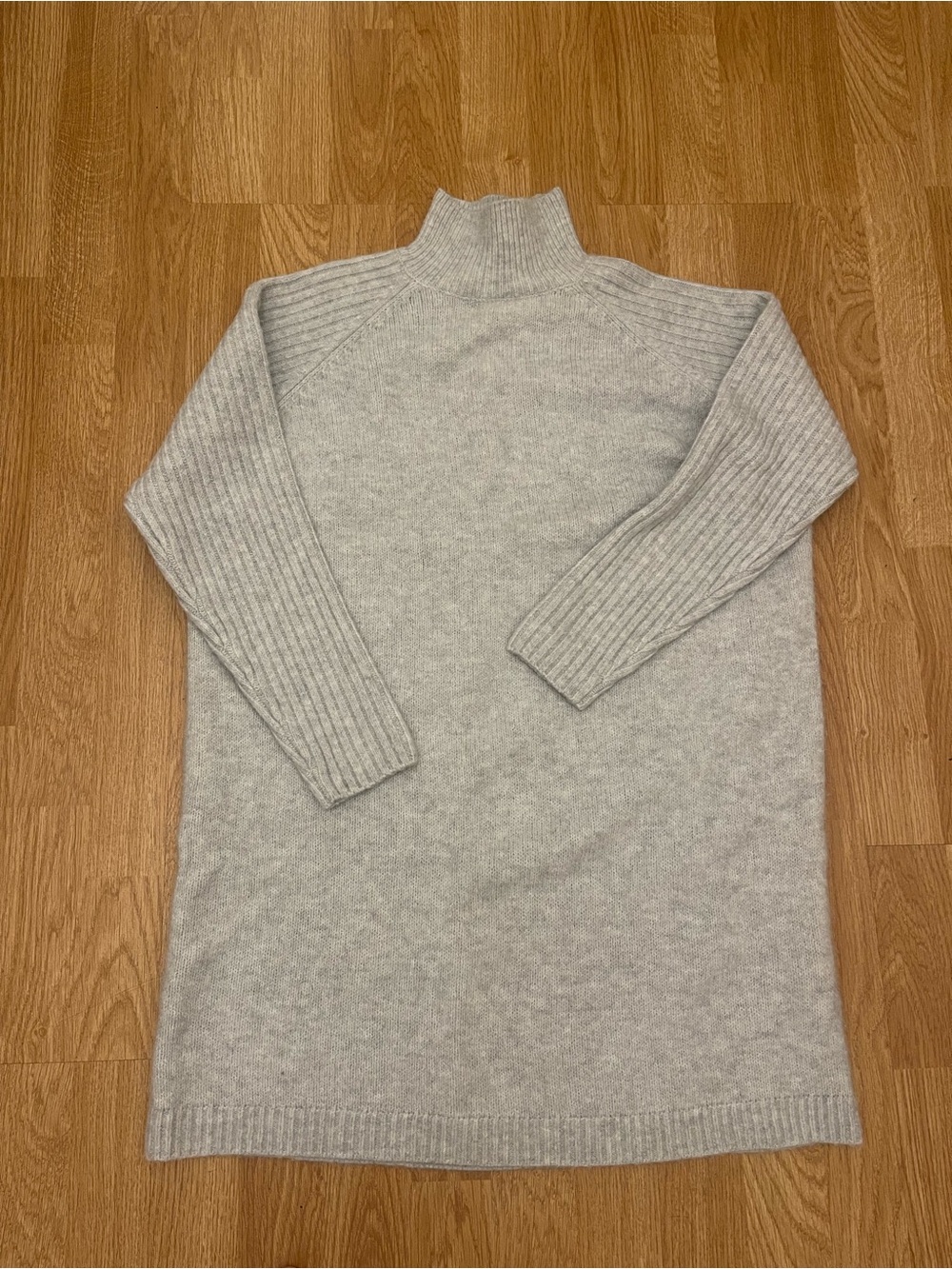 Zara Woman's Light Gray Turtleneck Ribbed-Sleeve Sweater